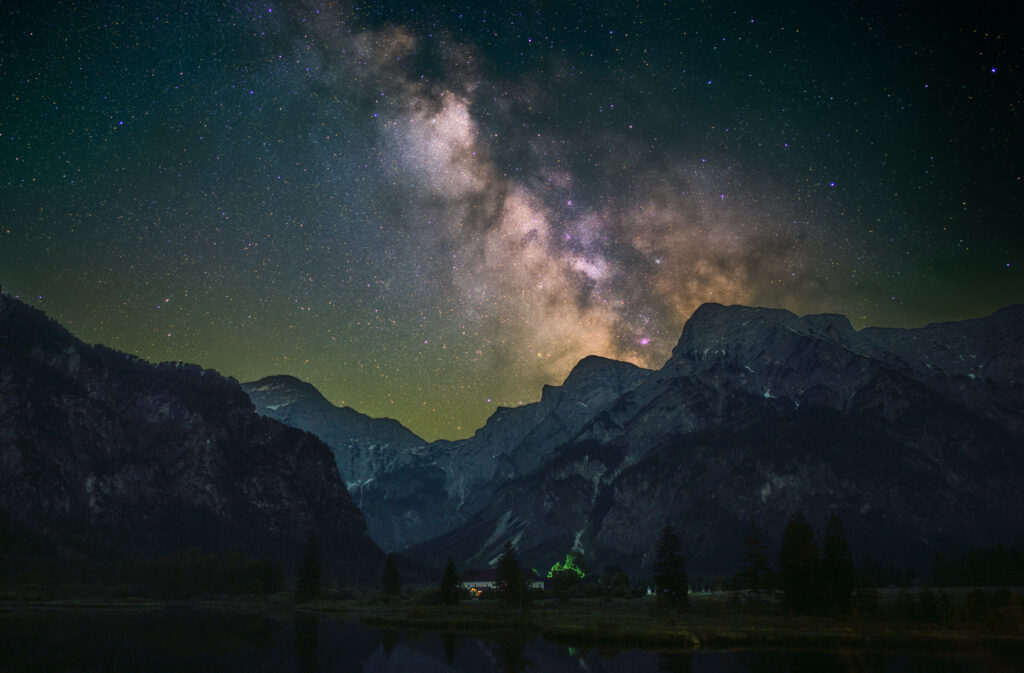 Nachthimmel über dem Almsee